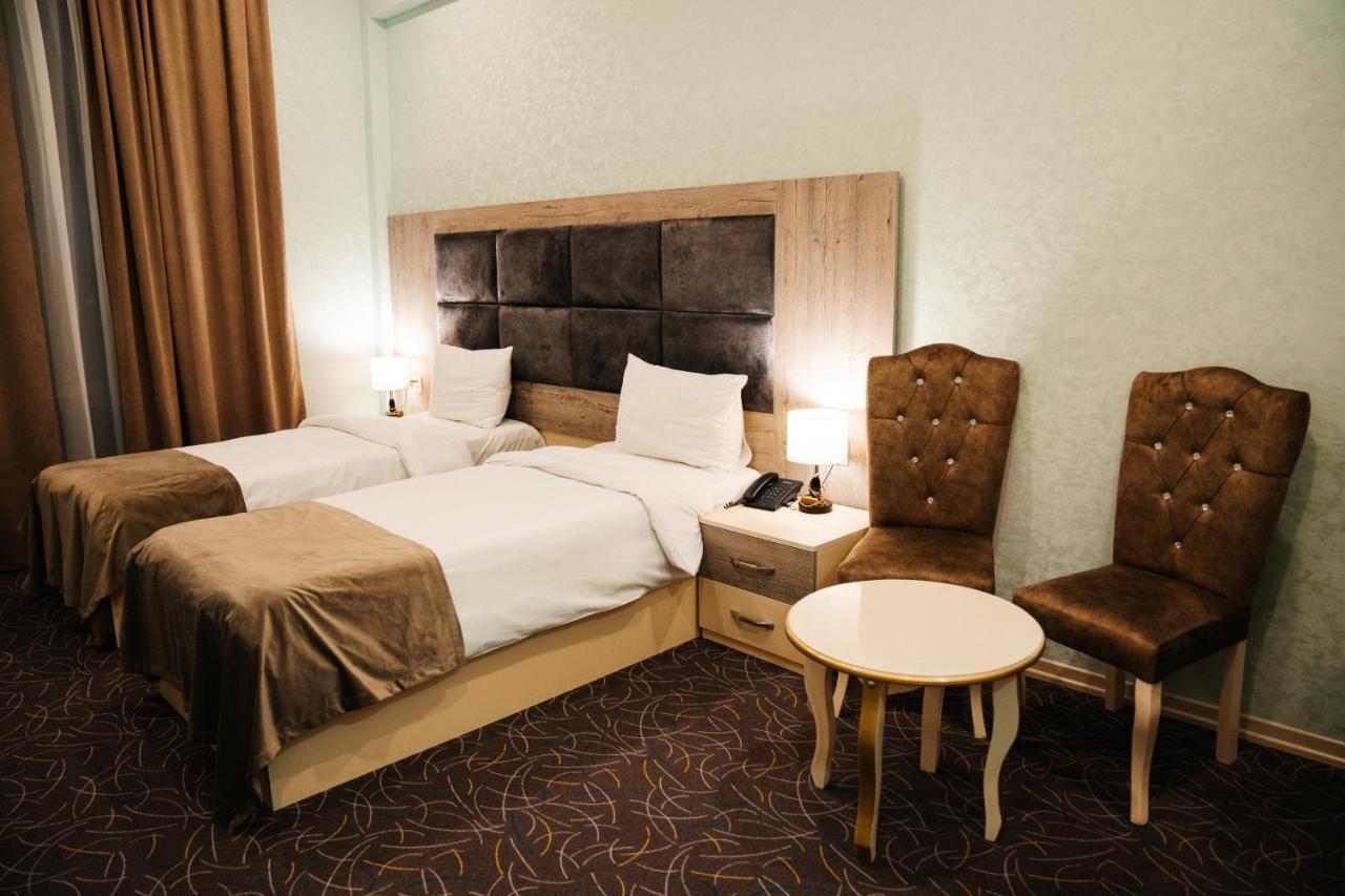 The Clocktower Hotel Baku Extérieur photo