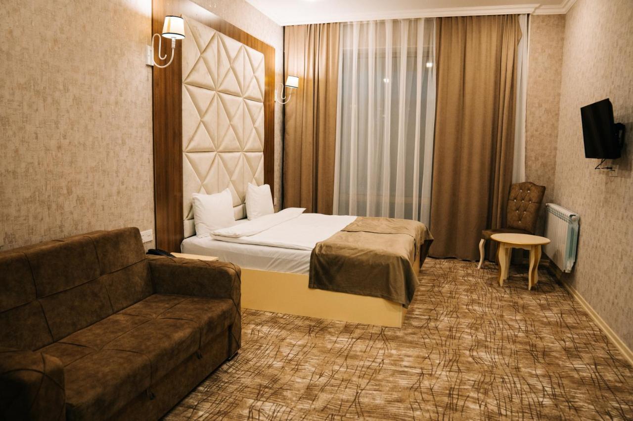 The Clocktower Hotel Baku Extérieur photo